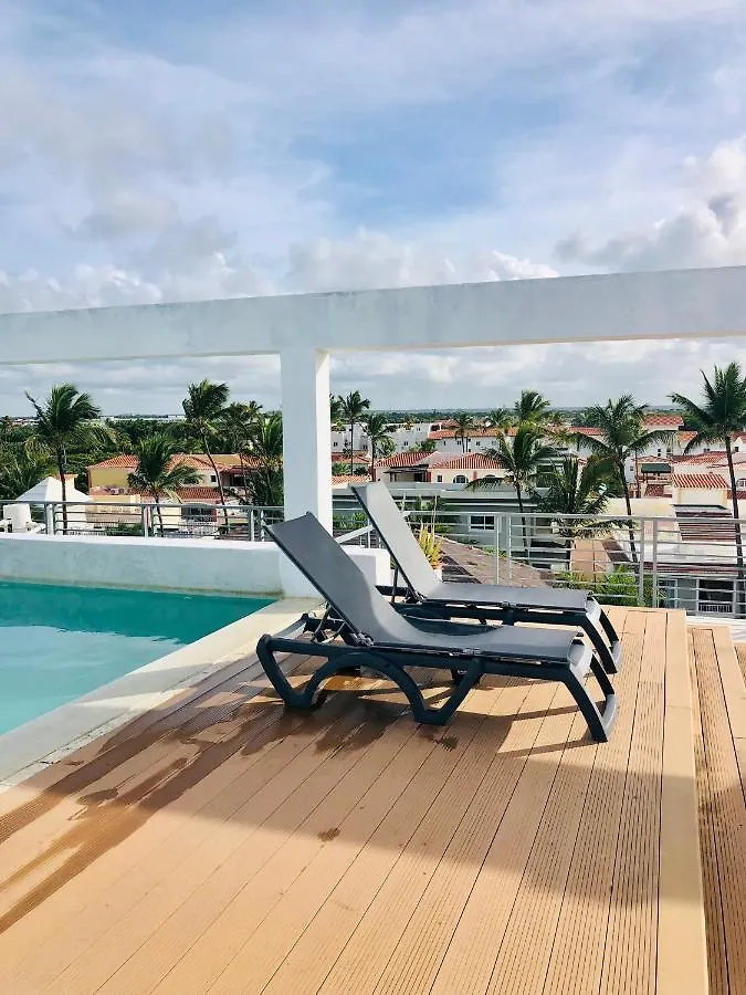 Ducassi Rooftop Pool Suites Los Corales Beach Hotel