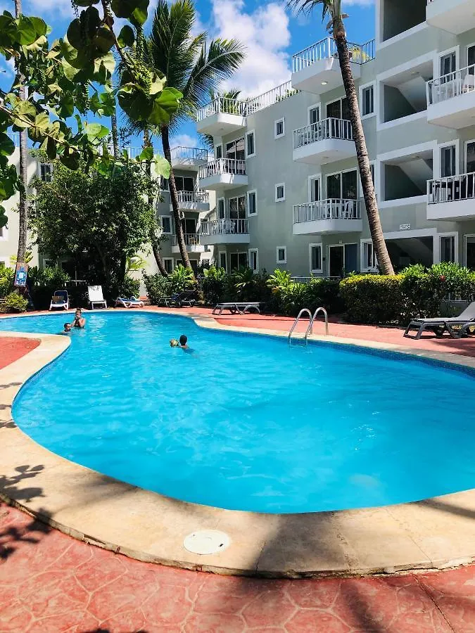 Hotel Ducassi Rooftop Pool Suites Los Corales Beach