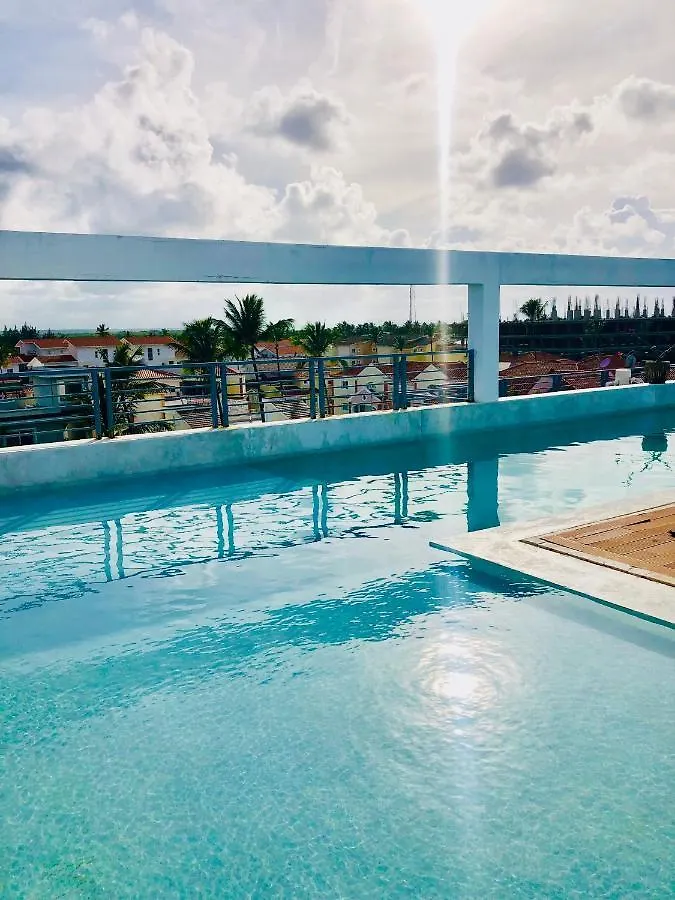 Ducassi Rooftop Pool Suites Los Corales Beach